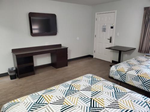 Motel 6-Show Low AZ - image 8