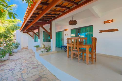 2 bedrooms, 3 beds