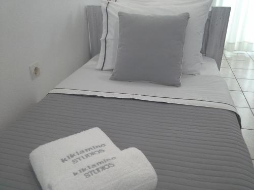 Standard Twin Room with Sunset View image 9