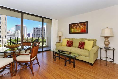 Chateau Waikiki #1014 - main image