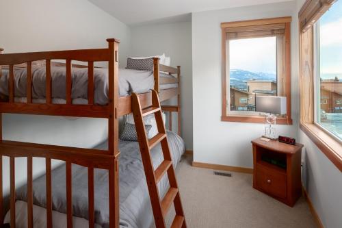 Accommodation in Fairmont Hot Springs