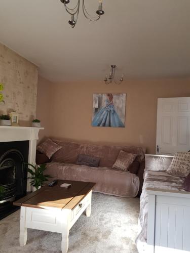 Entire Three-bedroom House, Brough, East Yorkshire