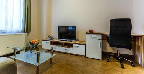 Two-Bedroom Apartment image 5