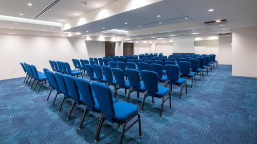 238835523 Holiday Inn Express Mexico Aeropuerto by IHG