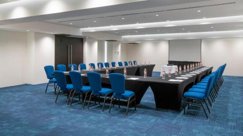 238835540 Holiday Inn Express Mexico Aeropuerto by IHG