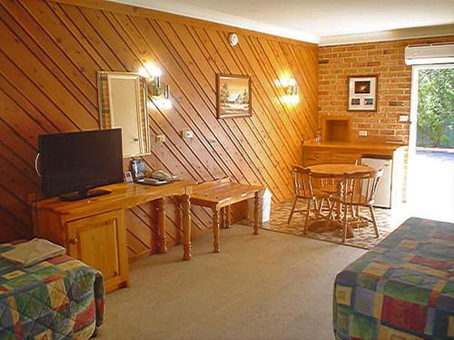 Guestroom, Coachmans Rest Motor Lodge in Coonabarabran
