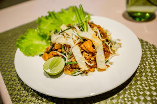 Food and beverages, The Sanctuary Villa Battambang in Battambang