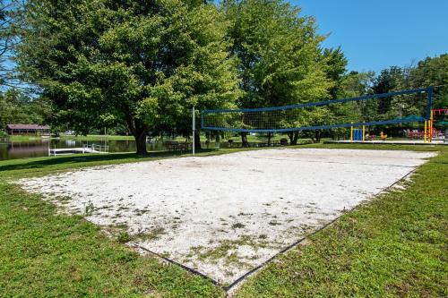 Hershey Camping Resort Park Model 6 in Mount Wilson, USA