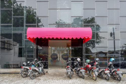 RedDoorz @ Jalan Kartini Semarang