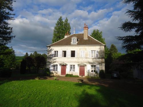 Accommodation in La Chapelle-sur-Furieuse