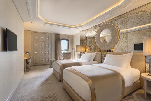 Photo 28 Wyndham Grand Istanbul Kalamış Marina Hotel