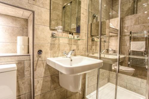Glenalmond House - image 11