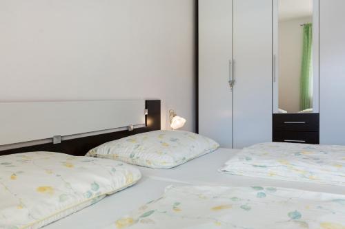 Apartment Twisting By The Private Pool - image 2