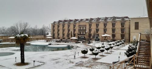 Kaspia Yeddi Gozel Hotel