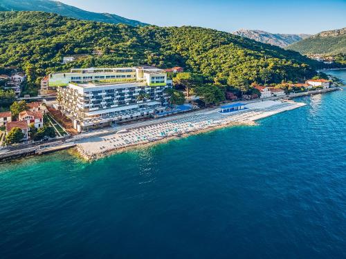 Carine Hotel Park Herceg Novi