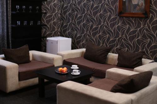 Готель "Палац" in Buimerivka