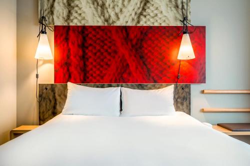 ibis Birmingham Bordesley - image 5