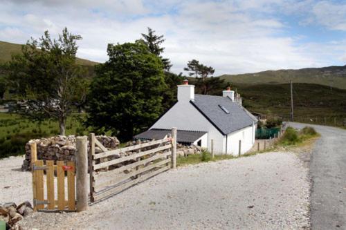 Glas Bheinn Cottage