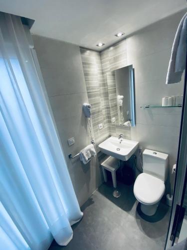 Hostal Alvi - image 10