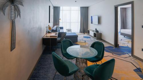 Instalações, Pullman Sharjah in Sharjah Waterfront