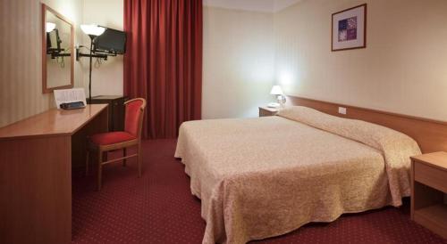 Hotel Fortuna - image 2