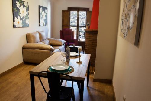 Puerta Bubión Apartamentos (Puerta Bubion Apartamentos) in 布比昂