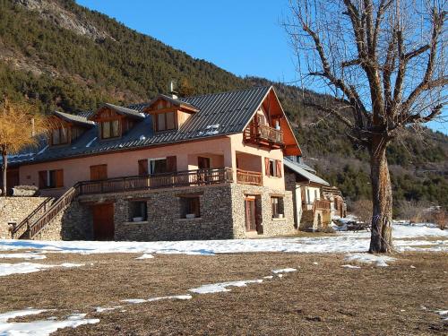 La Ferme des Ecrins l Edelweiss et le Lys Martagon gîte à louer Guillestre