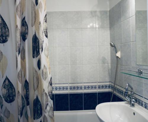 Bathroom, Szabadsag Apartman Pecs in Ispitaalja
