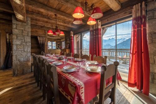 Chalet avec jacuzzi dans hameau paisible gîte à louer Fontcouverte-la Toussuire