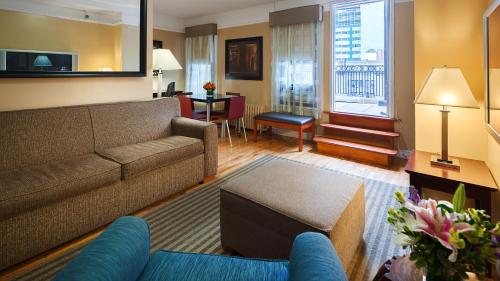 Best Western Plus Hospitality House Suites