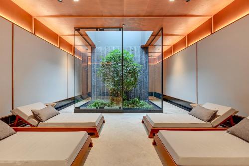 Flamingo Beach Apartment - image 5