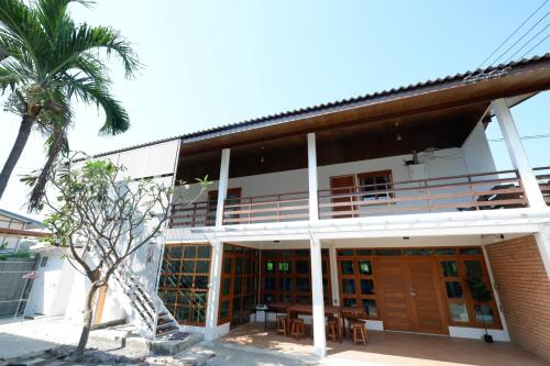 Hua hin Seabreeze house 1min walk to beach Hua hin Seabreeze house 1min walk to beach