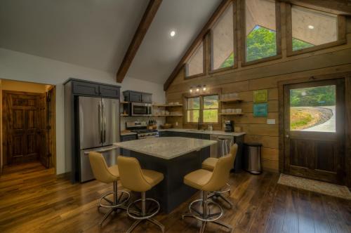 Kennys Place - main image