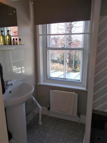 The Beaumont Room Type - Family Room with Bathroom