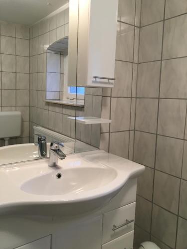 FEWO Appartement 4 in 明登