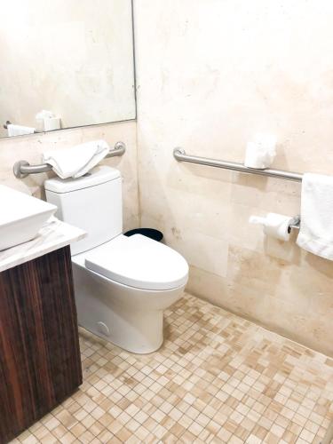 Whitelaw Hotel image 15