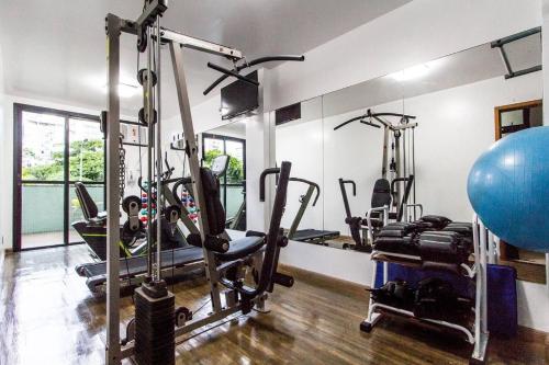 Omar do Rio - PM 101 ApartHotel com Garagem, Piscina, Sauna, Limpeza diaria e Academia a 50 metros d
