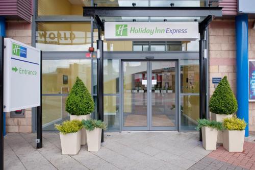 Holiday Inn Express Bradford City Centre an IHG Hotel - image 11