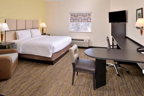 Candlewood Suites Winchester, an IHG Hotel