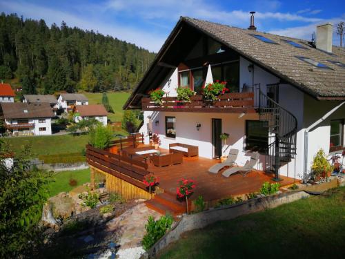 陽台/露台, Ferienhaus Enzquelle in 恩茨克勒斯特勒