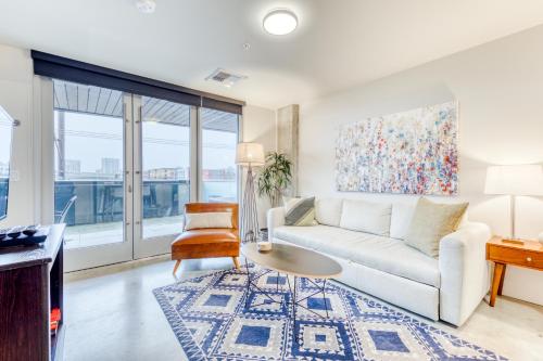 Q21 Condos near คฤหาสน์พิทท็อค