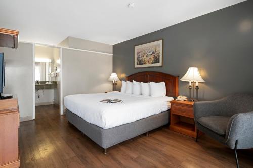 Vagabond Inn Ventura - image 2