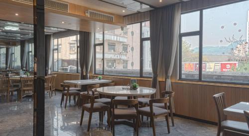 Restaurant, Paco Hotel Tianpingjia Metro Guangzhou in Guangzhou