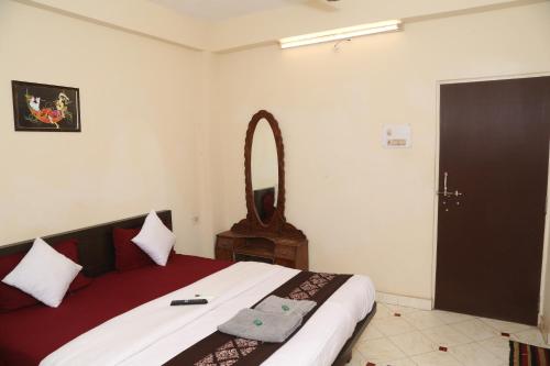 Hotel Little Nest In Goa Room Deals Photos Reviews