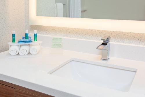 Holiday Inn Express & Suites Houston NW - Hwy 290 Cypress By IHG - image 3