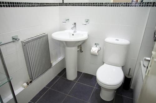 Victoria Centre Apartments in the Shopping Centre - Nottingham City Centre - Cook as you would at Home - main image