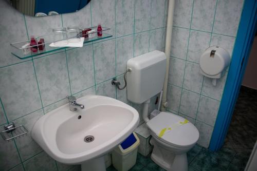 Motel Via Targu Mures - image 3