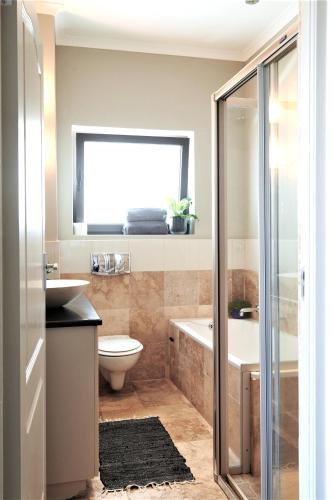 6 on Clifton - Spacious 2 bedroom apartment