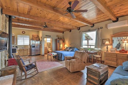 Rustic Guest Quarters on Cattle Ranch Near Winery! - image 3