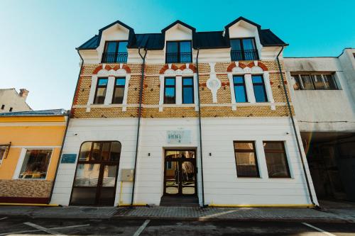 Accommodation in Olt